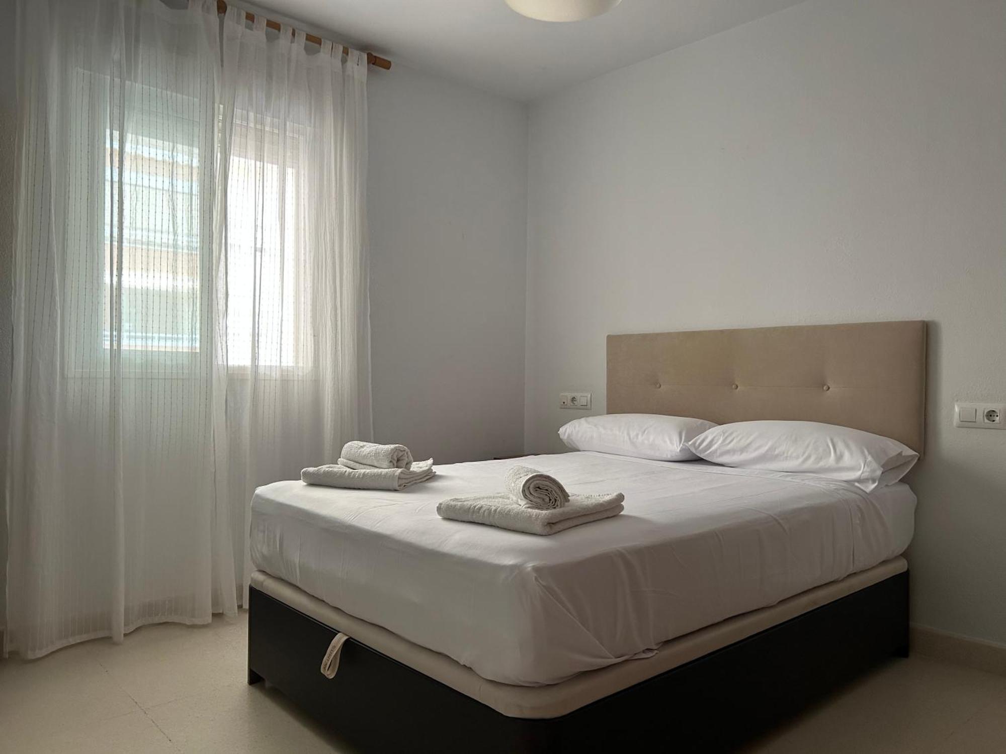 Garden Teatinos, Apartamento Con Piscina Y Ac Málaga Eksteriør billede